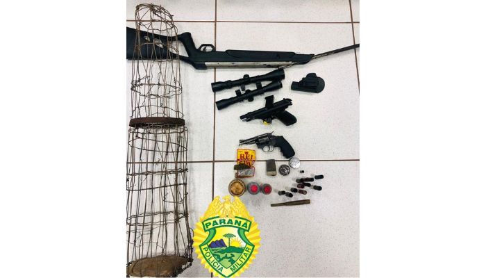 Laranjeiras - Homem é preso com armas e droga no bairro Presidente Vargas